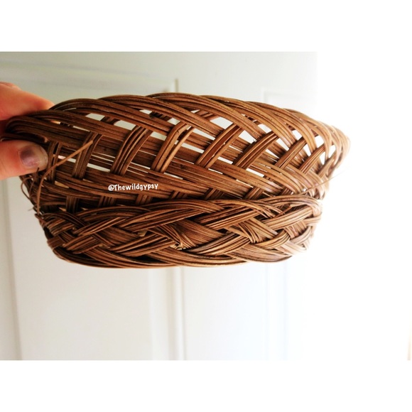 Vintage decorative woven basket 🍁 - Picture 3 of 6